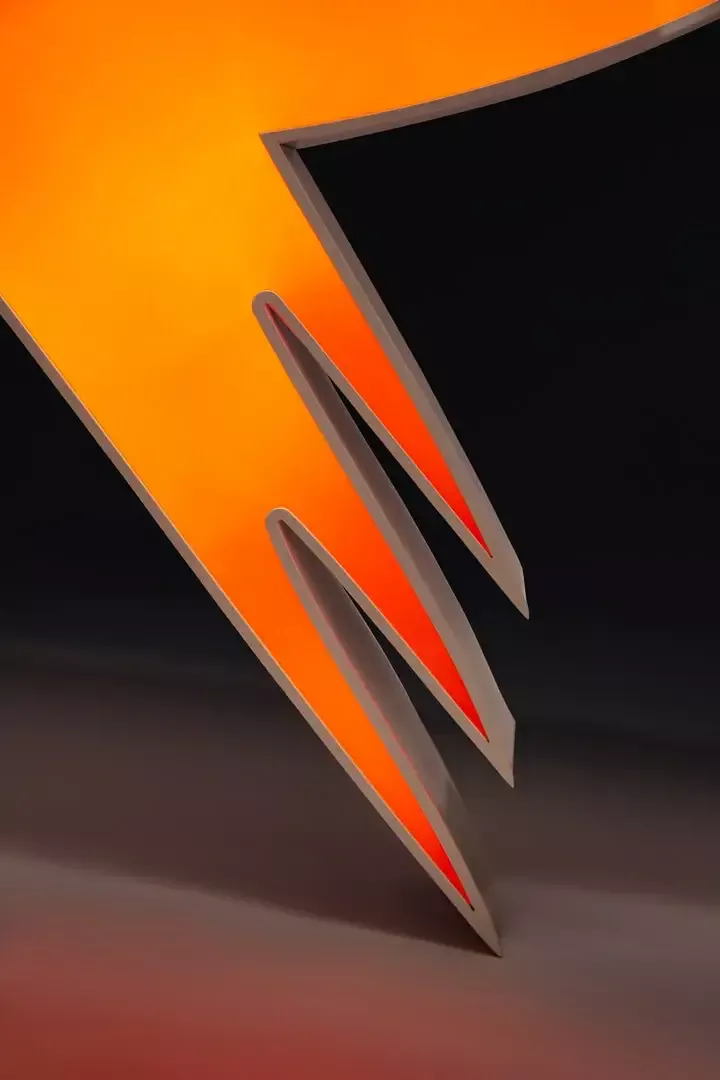 Lettera R - lettera R personalizzata illuminata di colore arancione