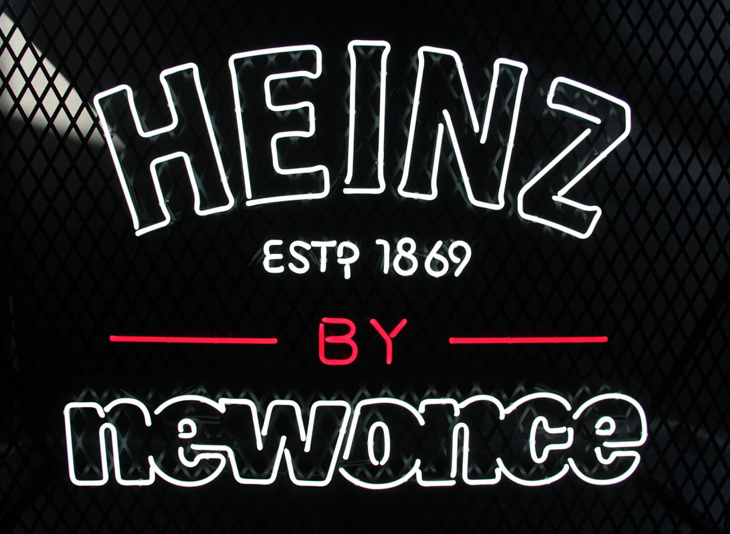 Neon Heinz - Neon bianco Heinz 1896 di Newonce